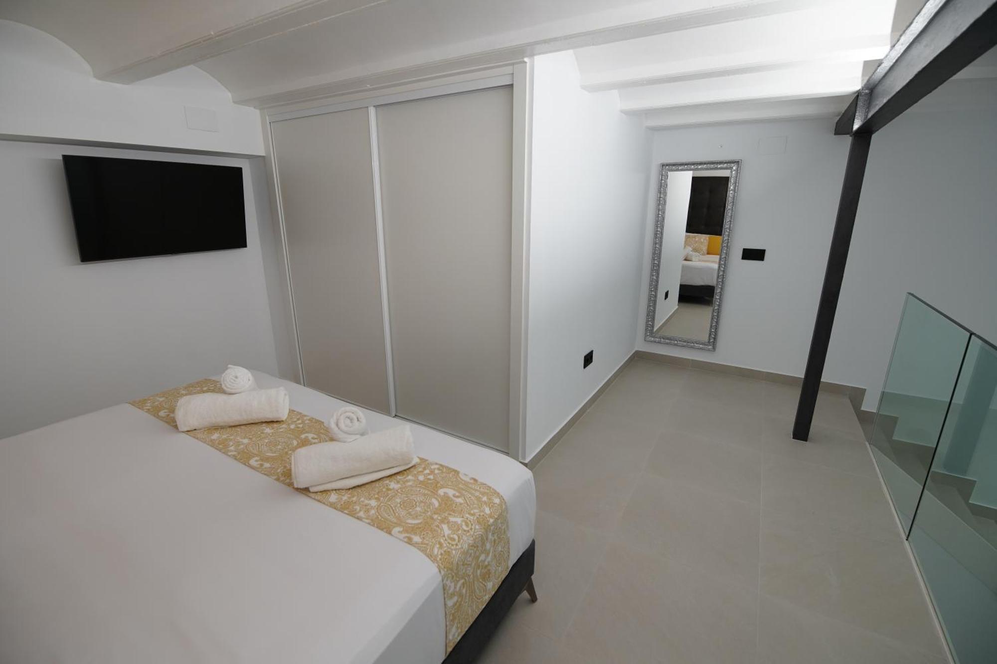 Bet Apartments - Suites Puerto Valencia Exterior photo